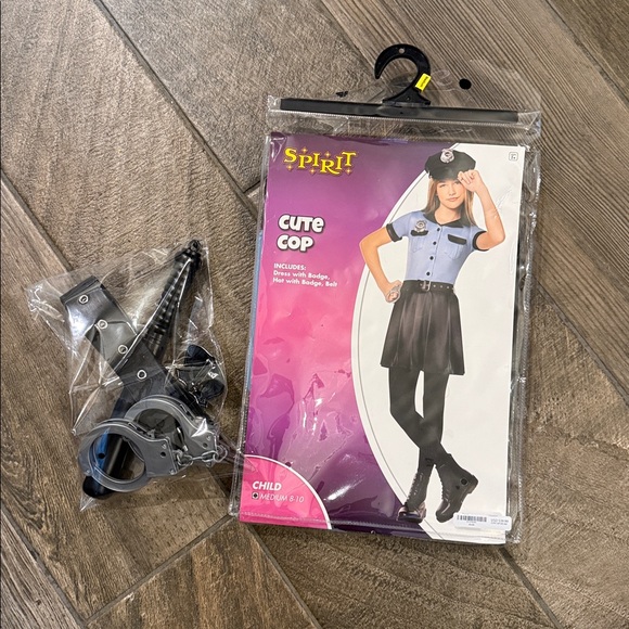 Spirit Cute Cop Police Officer Costume Size Medium - Picture 11 of 12